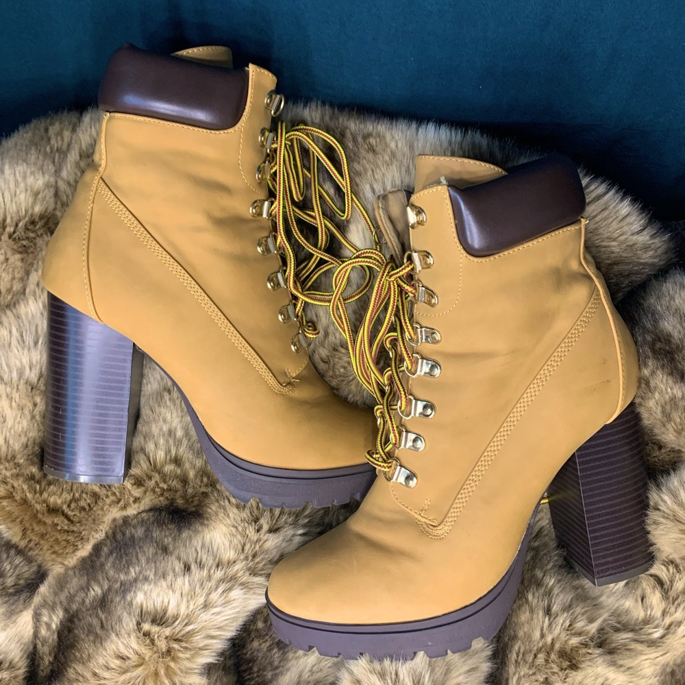 Rue21 Timb. Style Heeled Hiking Boots